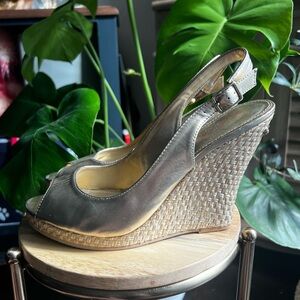 Lilly Pulitzer gold leather and wicker wedges size 10